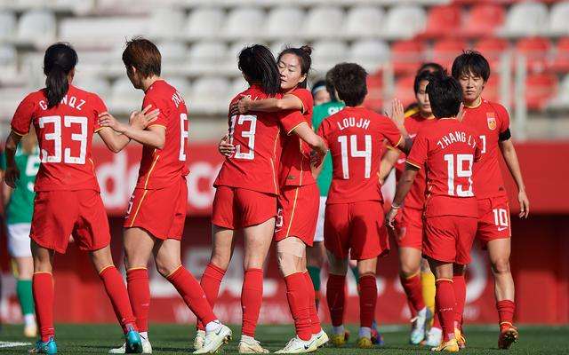 关于勇者赛场：中国女足队在比赛中获得胜利的信息