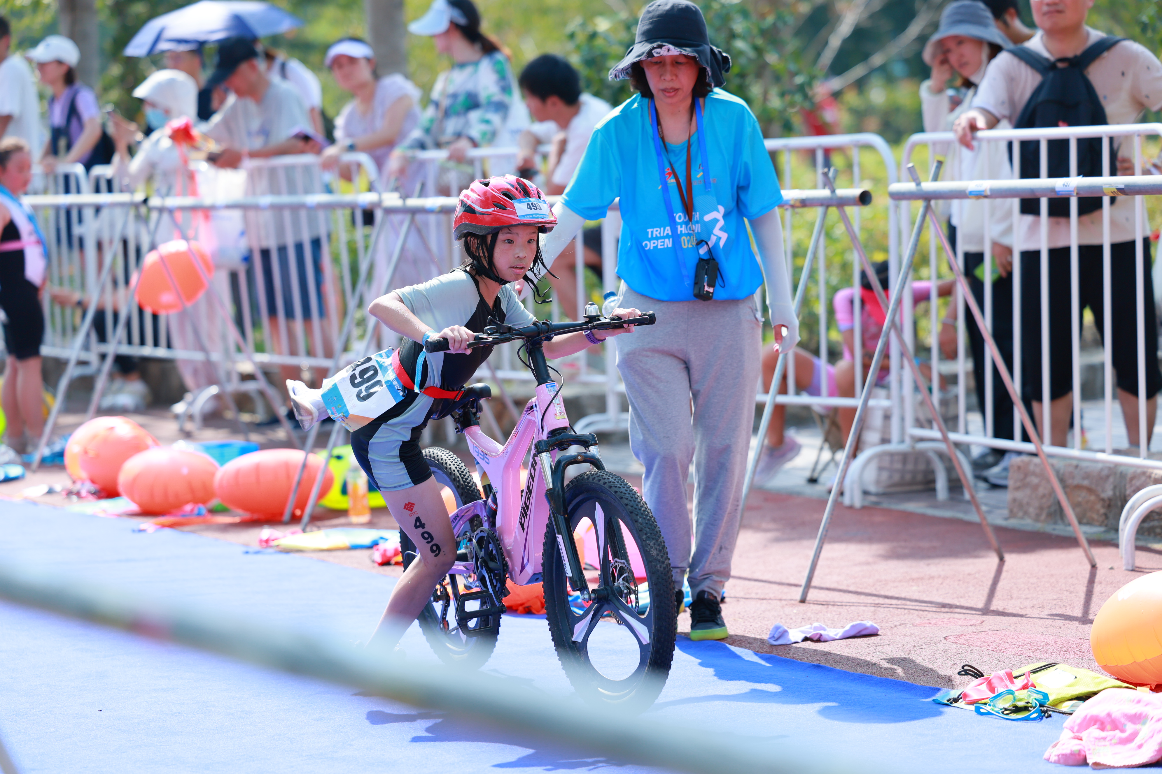 包含壮志凌云!运动员激情冲刺,勇攀高峰的词条 包含壮志凌云!运动员激情冲刺,勇攀高峰的词条