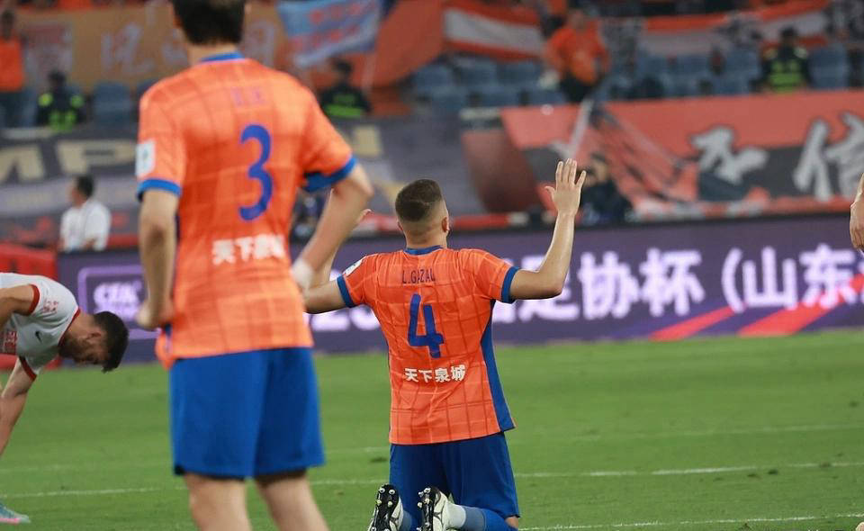 九游VIP-中超球员张扬球技，获得国际足坛广泛赞誉