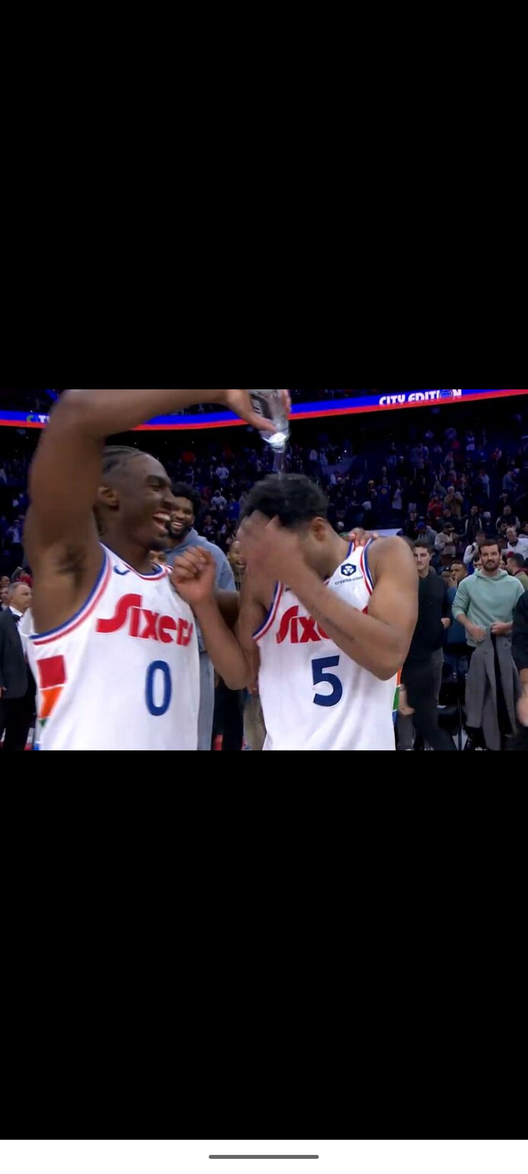 76人逆转击败篮网,晋级东部半决赛 76人逆转击败篮网,晋级东部半决赛