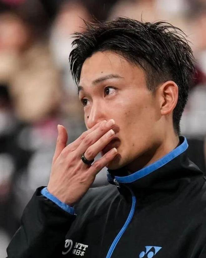 英格兰羽毛球队轻取印度羽毛球队,桃田贤斗高光表现的简单介绍 英格兰羽毛球队轻取印度羽毛球队,桃田贤斗高光表现的简单介绍