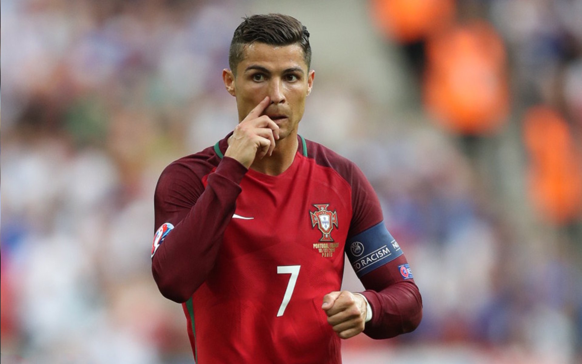 九游app下载-举起奖杯前，先举起自己，拉梅洛争冠夜的无声加冕